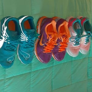 2 pairs of sneakers blue puma, sold